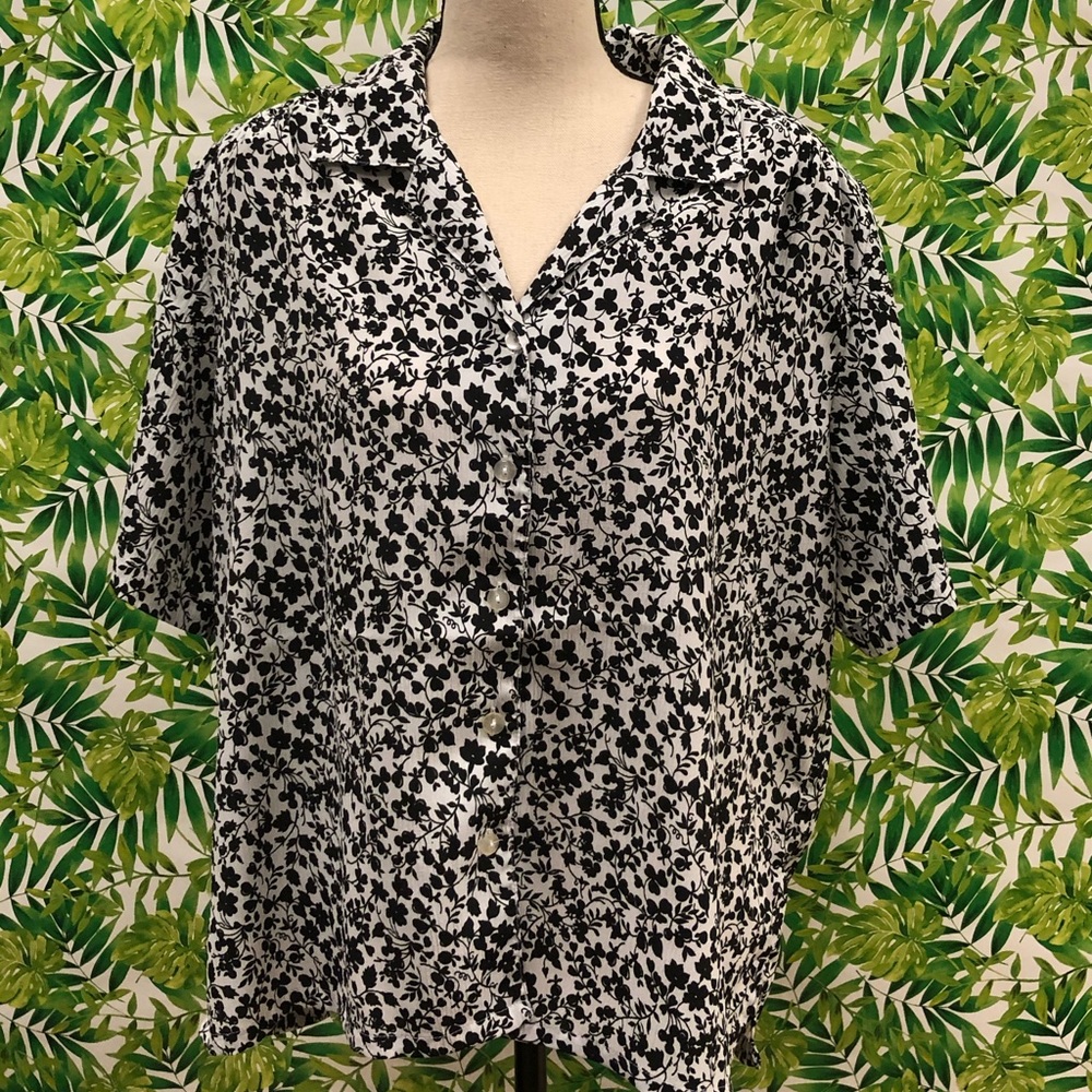 Women’s button up